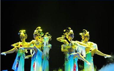 璀璨之夜，禮儀典范——記東莞望牛墩聯歡晚會與宏業禮儀的一站式服務